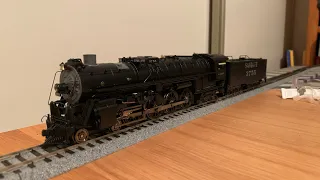 Ho scale broadway limited imports Santa Fe 3755 review