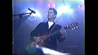 Show Leandro & Leonardo - Leandro & Leonardo cantam "Diz Pra Mim" num show no Olympia em 1996