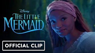 The Little Mermaid - Official 'Kiss the Girl' Clip (2023) Halle Bailey, Jonah Hauer-King