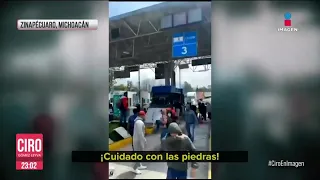 Enfrentamiento entre maestros de la CNTE y policías en Zinapécuaro, Michoacán | Ciro