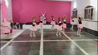 Dia internacional da bailarina com a turma infantil I