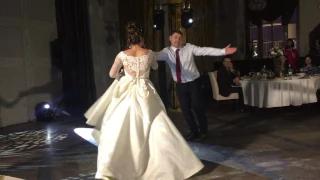 Зажигательный танец папы с невестой