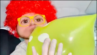 Popping balloons Funny Clown and Good Bad
