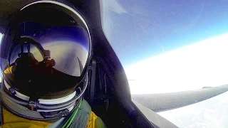 U-2 Spy Plane At Extreme Altitude - Cockpit View At 70,000 Feet