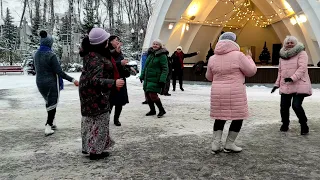 ТАНЦЫ В ПАРКЕ ГОРЬКОГО/РЕТРО ПАРК/ХАРЬКОВ/Соберу букет ,подарю тебе /ДЕКАБРЬ 2021📽️💃🕺