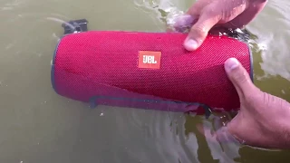 JBL Xtreme ( 'Waterproof' )