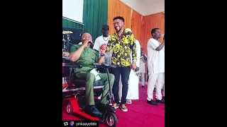 Oritse Femi and Yinka Ayefele share stage together || watch their amazing performance