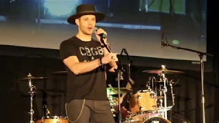 Jensen Ackles - Wrecking Ball - Nashcon