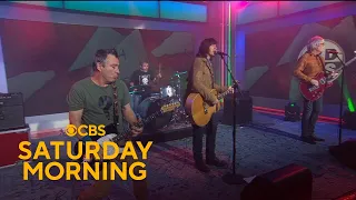 Saturday Sessions: Old 97's performs "Falling Down"