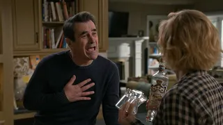 Phil Doesn't Want to Go to Space - Modern Family