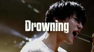WOODZ 'Drowning' Live Clip
