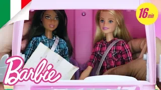 Barbie e le sue storie preferite | Barbie Story Box | @BarbieItalia