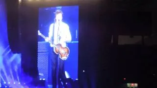 "Daytripper/Hi Hi Hi/I Saw Her Standing There" Live Paul McCartney Boston 2013