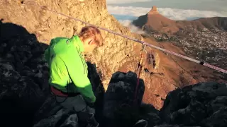 Sightseeing on a thin line - Slacklining in Cape Town