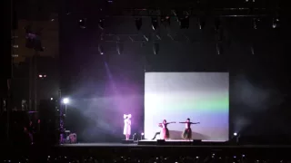 Sia - move your body - Live in Tel Aviv 11/8/16