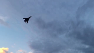 Incredible B-1 Bomber Flyby At EAA AirVenture Oshkosh 2017!