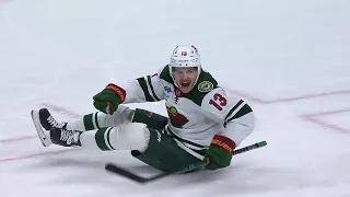 Kirill Kaprizov gets an assist on late Steel's goal vs Hurricanes (19 nov 2022)