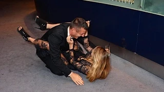 Cara Delevingne takes a tumble at the GQ Men Of The Year Awards ...