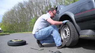 Comment changer une roue ? La vidéo pratique