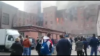 В Петербурге горит  "Невская мануфактура"