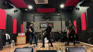 FiXXXer Rehearsal - For Whom The Bell Tolls