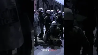 Greeks riot over ‘police brutality’ in Athens
