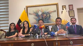 Rueda de prensa sobre la metida de mano en la justicia de los ex miembros del CPCCS