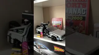 Lego 10300 Delorean Time Machine from Back to the future : Display solution (bluray30th anniversary)