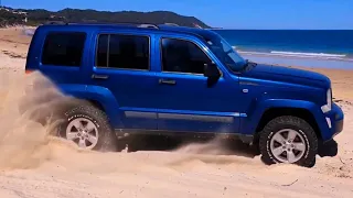 Jeep Cherokee KK - Moreton Island