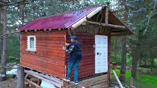 I repair the wooden house I abandoned in the forest in 72 hours and hide in it.