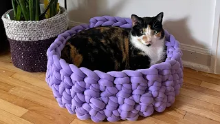 DIY Cat Bed - Hand Crochet with Tube Yarn Tutorial