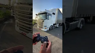 Caminhão de controle remoto 🎮