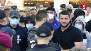 Битва за головний ринок Прикарпаття. В Івано-Франківську тривають баталії.