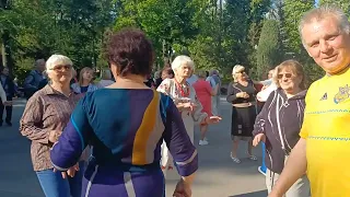 РАСЦВЕЛА СМОРОДИНА В ГОРОДСКОМ САДУ💕 ТАНЦЫ 💕ХАРЬКОВ МАЙ 2024