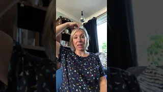 Emotional Freedom Technique EFT Tapping for a Headache with Suzannah Butcher, Calmpreneur