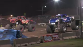 TMBTV ActionTracks MOMENT - BIGFOOT vs BARBARIAN - Racing Finals - Miami, OK - Huge Crash