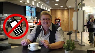 Sensation! Diese Frau arbeitet mit Leidenschaft seit über 40 Jahren bei McDonald's!