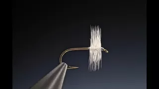 Fly Tying a traditional dry fly hackle technique with Barry Ord Clarke