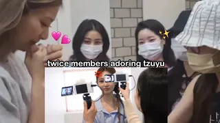 twice being the best unnies to tzuyu (wholesome moments)