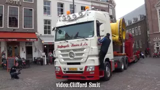 kermis Haarlem  transport en opbouw Grote Markt