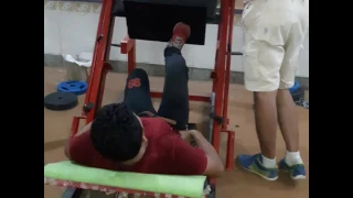 Saif ali leg workout with 300kg..