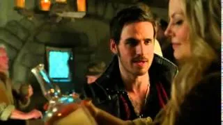 3x21 Emma flirts with Hook from the past. Hook meets with Snow