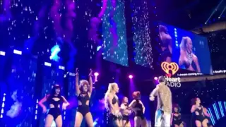 Britney Spears KILLED it at the 2016 iHeartRadio Music Festival  (The audience's reaction)