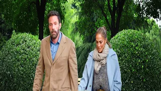 Ben Affleck's facial expressions have again sparked speculation while out and about with J.Lo