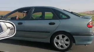 Honda cıvıc vs Laguna 1