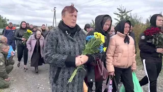 Сьогодні Лука-Мелешківська громада провела в останню путь загиблого Героя, Березовського Олександра.