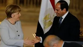 Меркель обещает помочь Египту с размещением беженцев