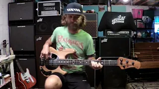 Killing In The Name - Rage Against the Machine (Tim Commerford) bass cover