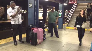 Музыканты в метро Нью-Йорка
