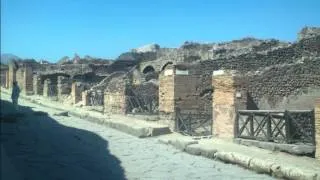 Exploring Pompeii